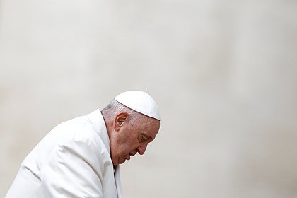 Папа римский попал в больницу