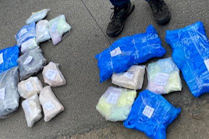 Полицейские изъяли 26 килограммов наркотиков у 19-летнего россиянина