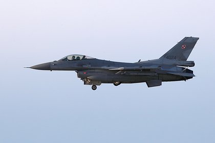 На Украине призвали готовиться к приему самолетов F-16