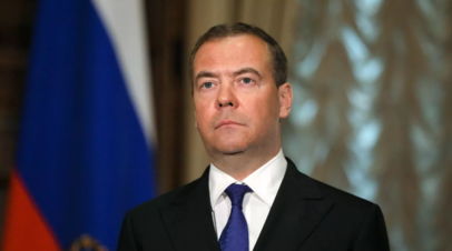 Медведев заявил, что Европа сошла с ума и накаляет обстановку своими решениями