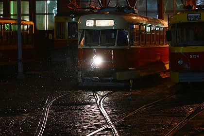 Трое неизвестных устроили поджог на железной дороге в Москве