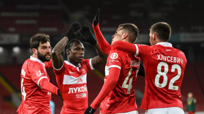 «Спартак» обыгрывает «Динамо» после первого тайма матча 9-го тура РПЛ