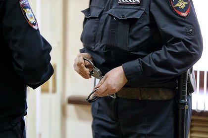 Замдиректора российской школы задержали за домогательства к 10-летней девочке