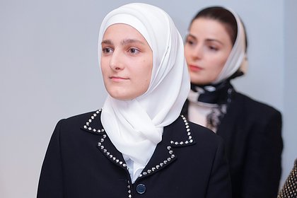 Старшая дочь Кадырова получила звание народной артистки Чечни