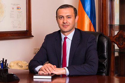 Секретарь Совбеза Армении обсудил вопросы безопасности с соратником Зеленского
