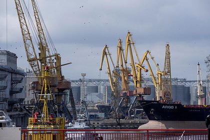 Стало известно о повреждении объекта портовой инфраструктуры в Одессе