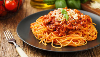 Ужин как в Италии: 10 секретов идеального соуса для спагетти