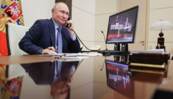 Путин будет править еще 17 лет: Кох