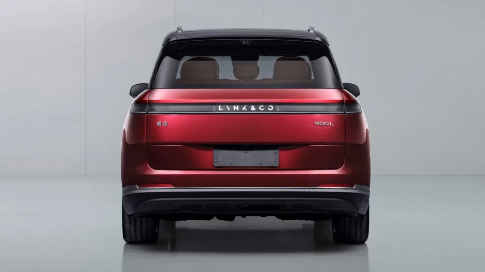 В Китае появится Lynk & Co 900L. В чем отличия от популярного в России «девятисотого»